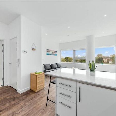 Airy 2Br Flat Delta London Dp332 Apartment Croydon Luaran gambar