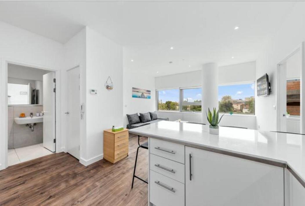 Airy 2Br Flat Delta London Dp332 Apartment Croydon Luaran gambar