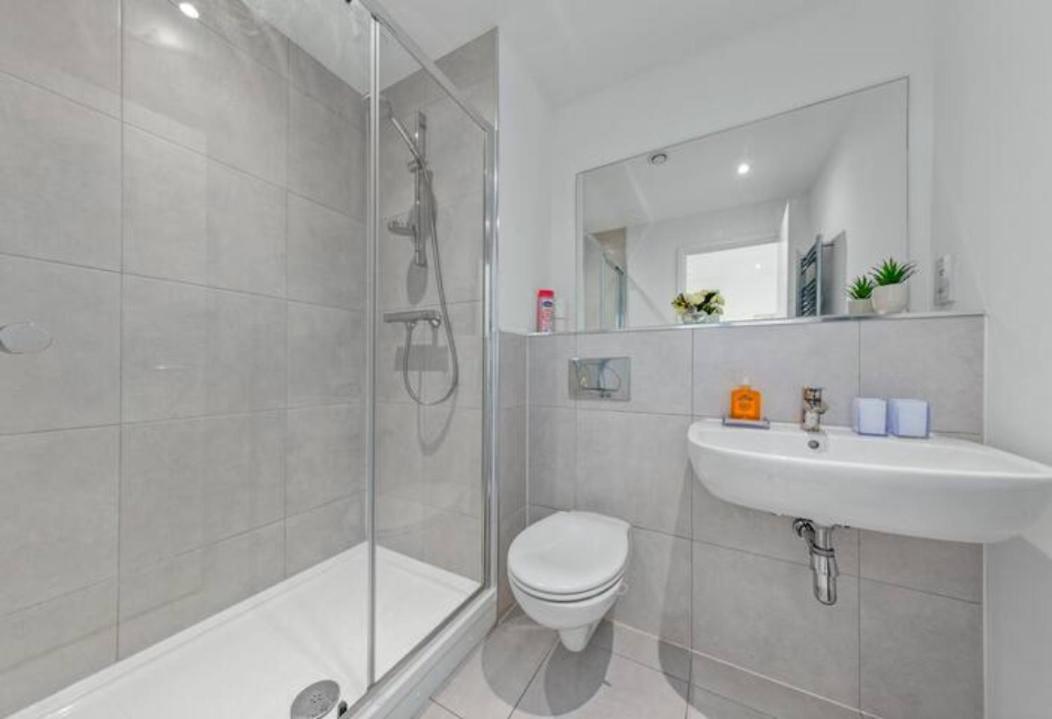 Airy 2Br Flat Delta London Dp332 Apartment Croydon Luaran gambar